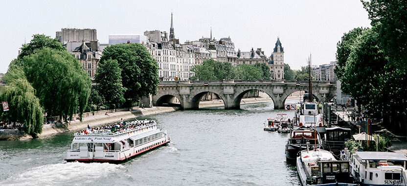 Hausboote in Paris